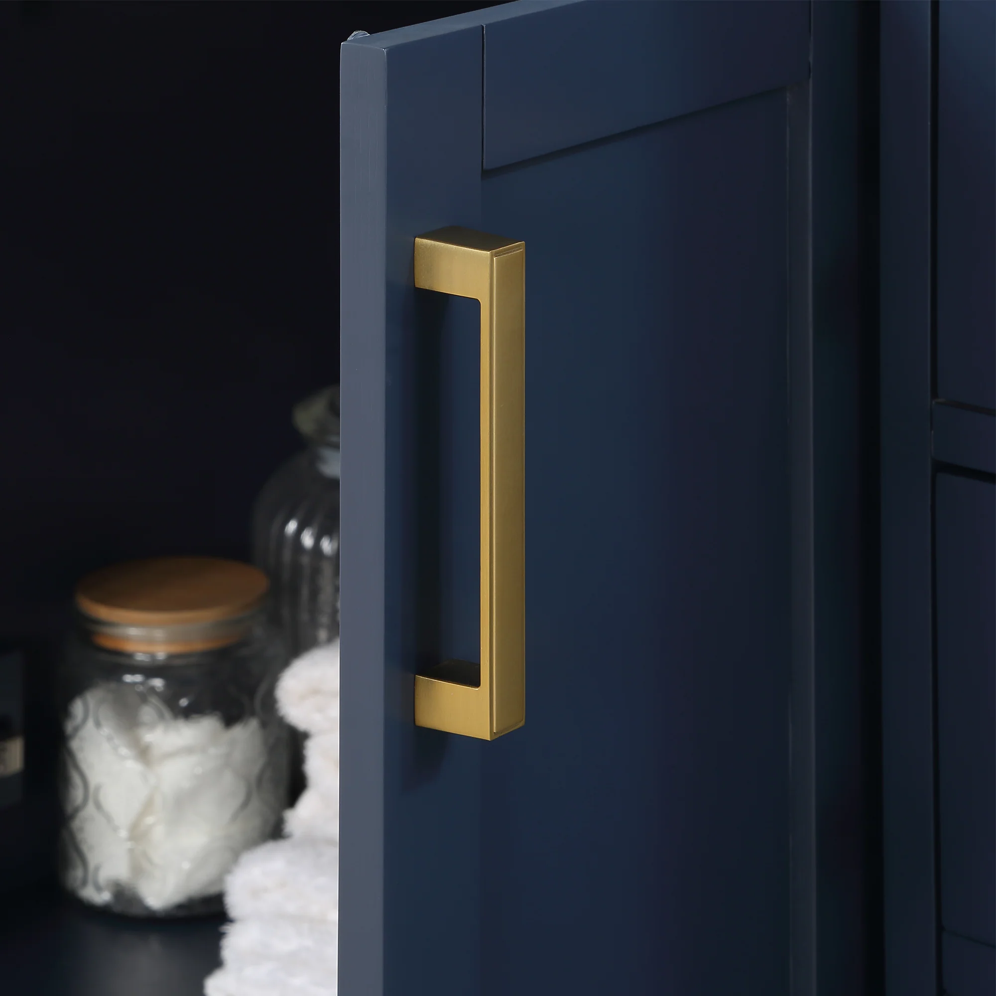 Altair Design Gavino 36" Single Bathroom Vanity in Royal Blue with Grain White Composite Stone Countertop - Image 18