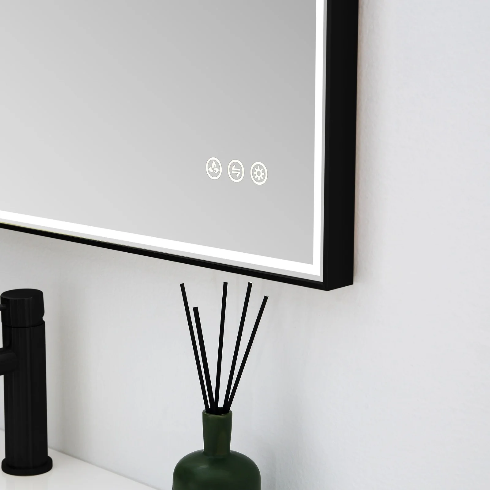 Blossom Stellar 48 Inch LED Mirror - Image 10