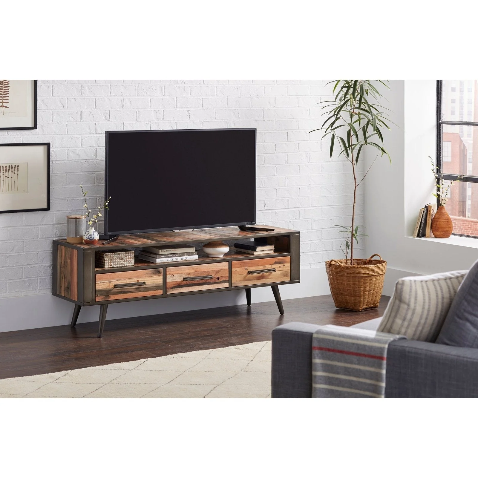 NovaSolo Nordic TV Dresser 3 Drawers Natural Boat Wood KK NO 18005