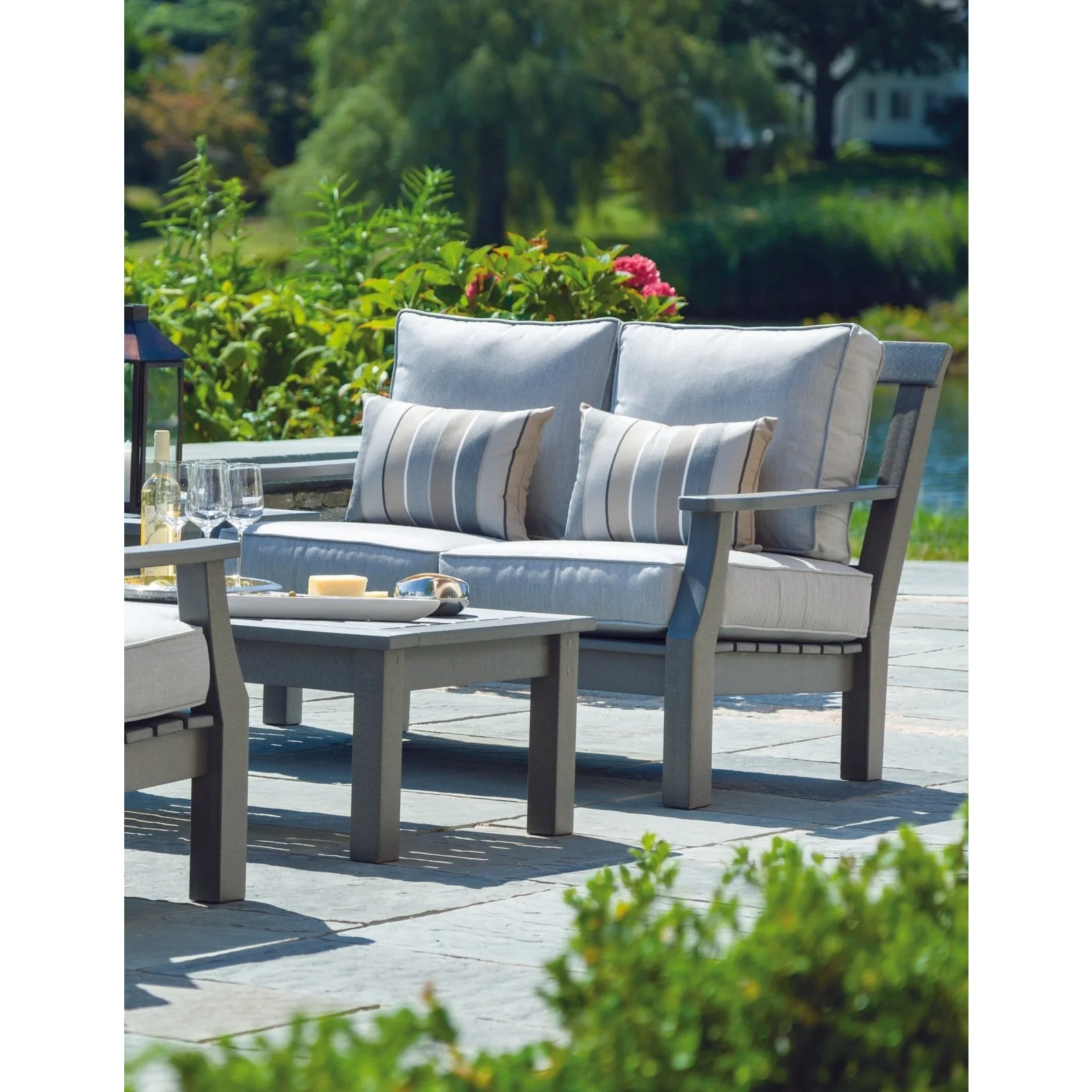 Seaside Casual Nantucket Loveseat - Image 4