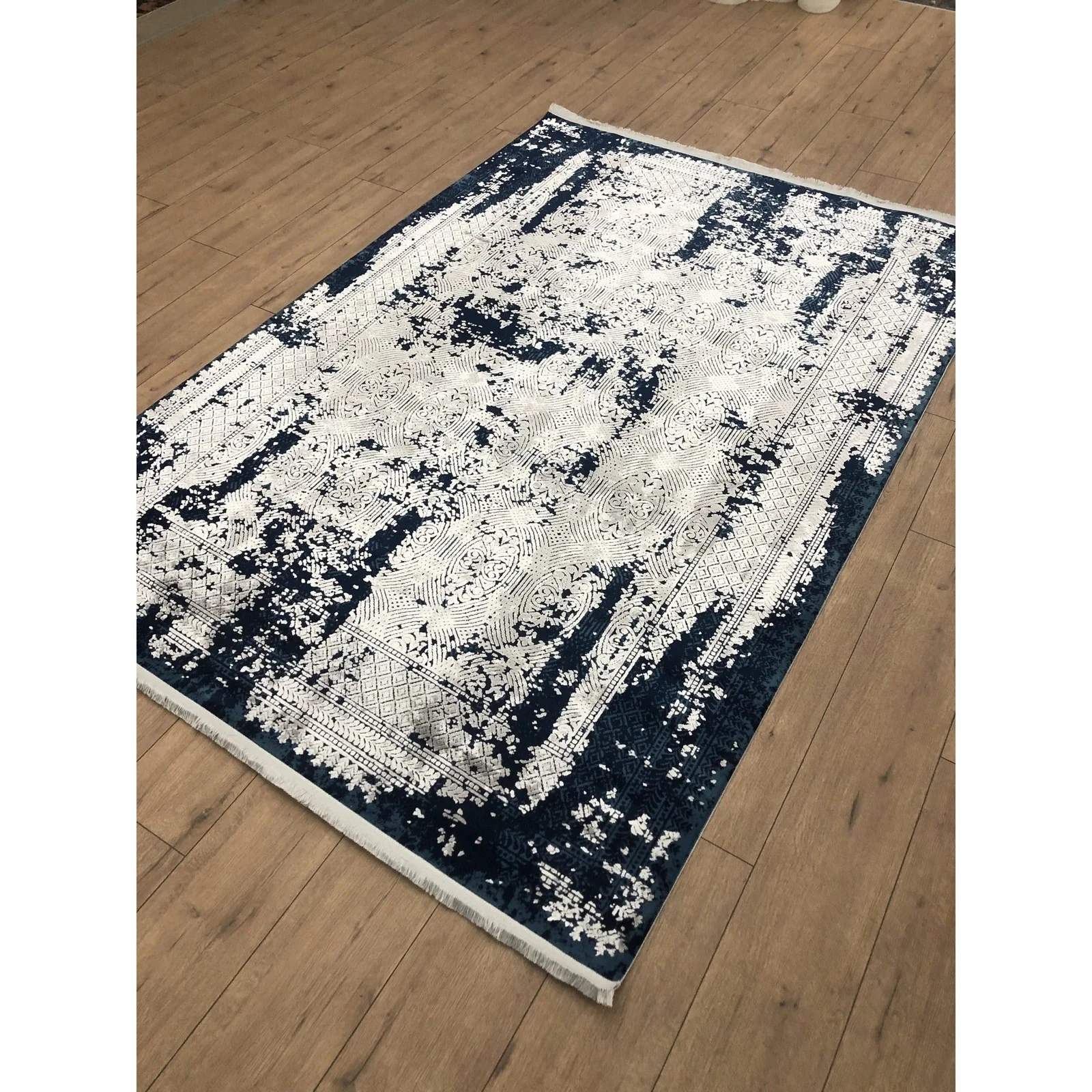 Whiteline Modern Living Juliet Rug - Image 4