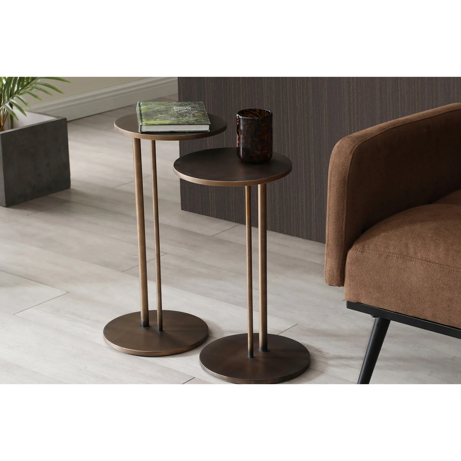 Whiteline Modern Living Nala Side Table